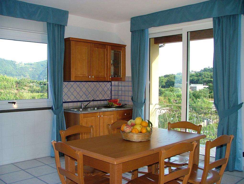 Villa Rosalia Barano dʼIschia Zimmer foto